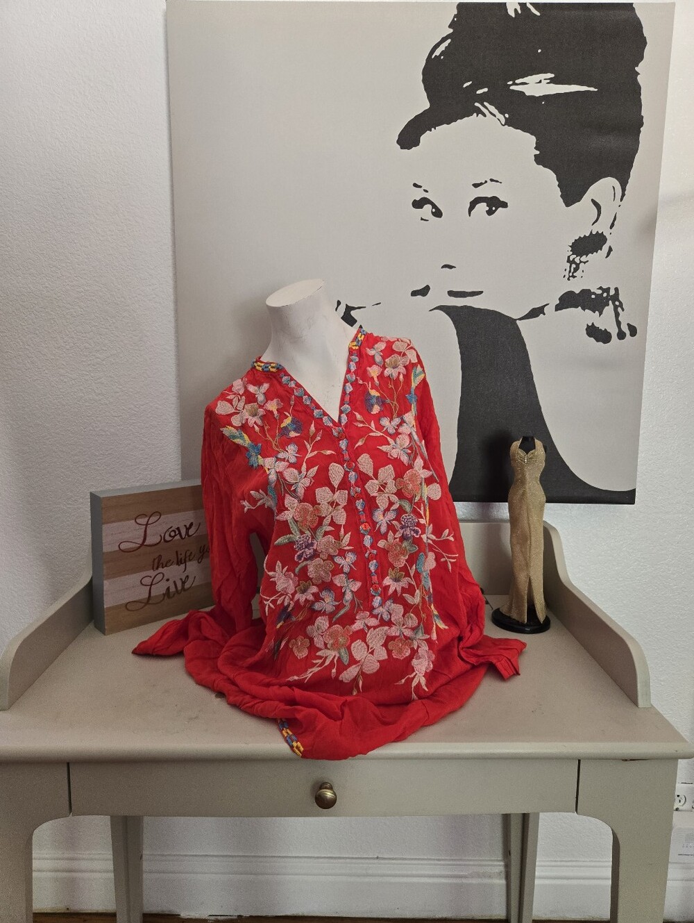 NWT Johnny Was Embroidered Red Women's V-Neck Top Size Large